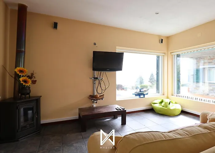 Mystay - Casa Pereira Soeima بيت للعطل ألفانديجا دا في