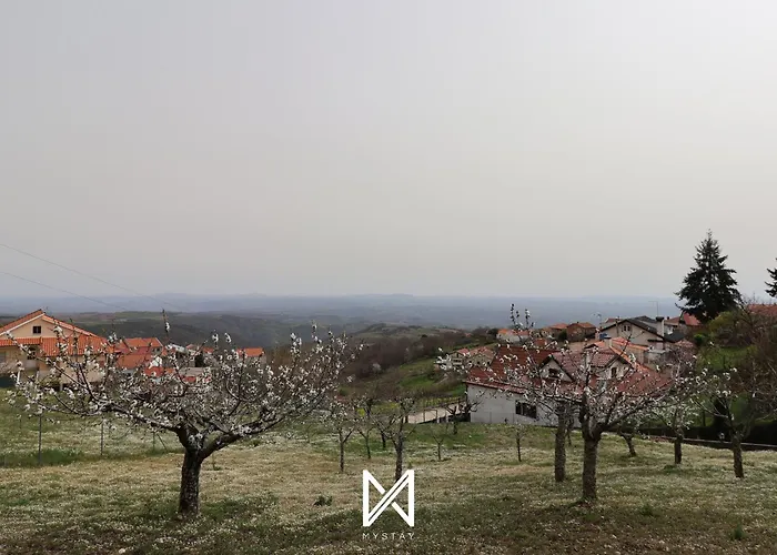 بيت للعطل Mystay - Casa Pereira Soeima ألفانديجا دا في